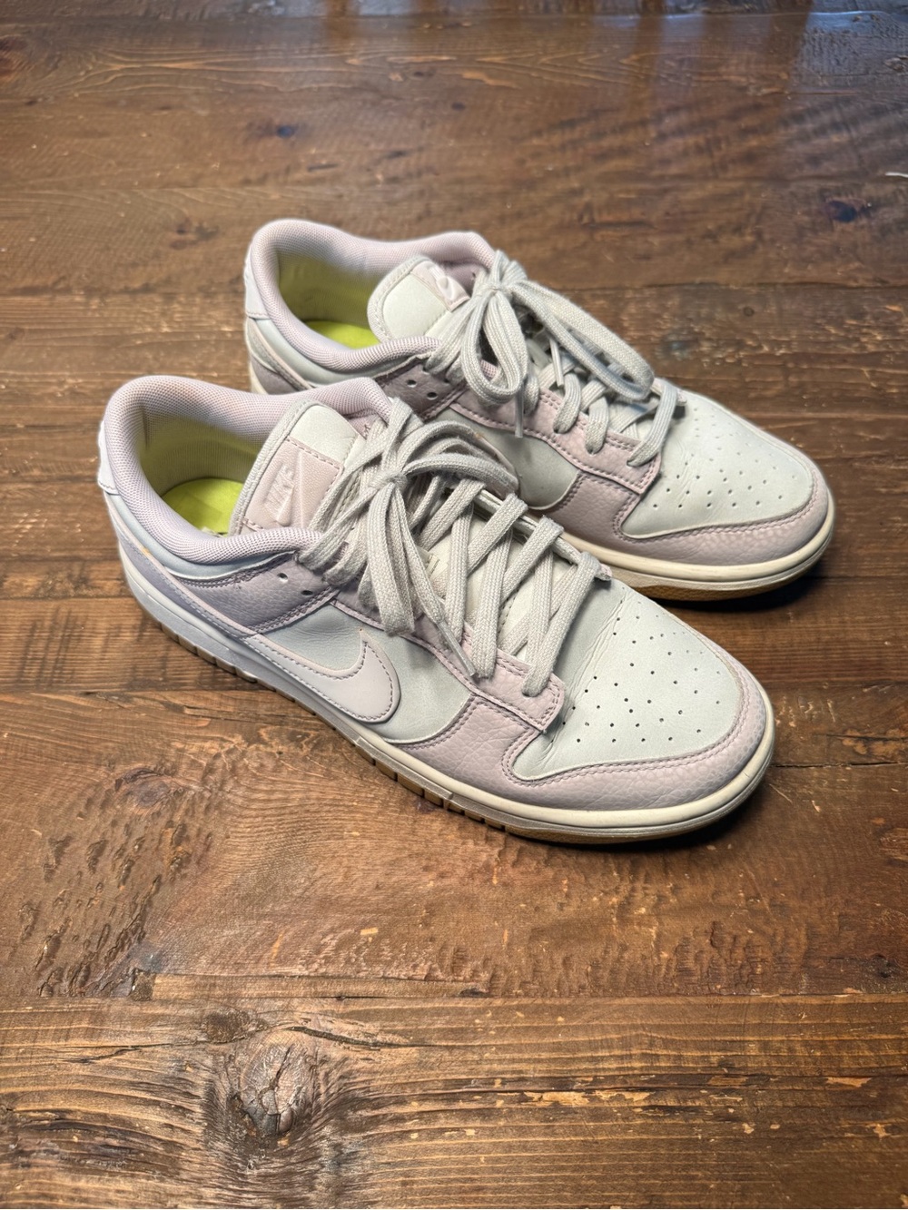 adidas Women's Low-Top Sneakers in Light Gray and Pale Pink